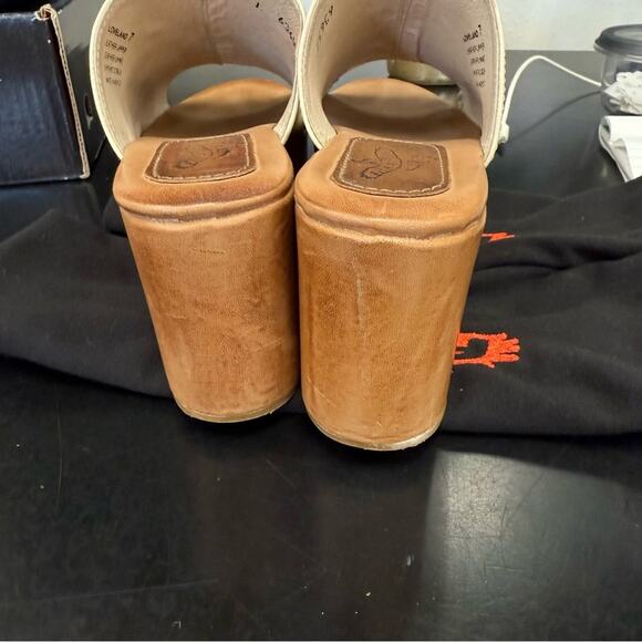 Freebird by Steven Cream and Brown Platform Mules - Picture 3 of 6